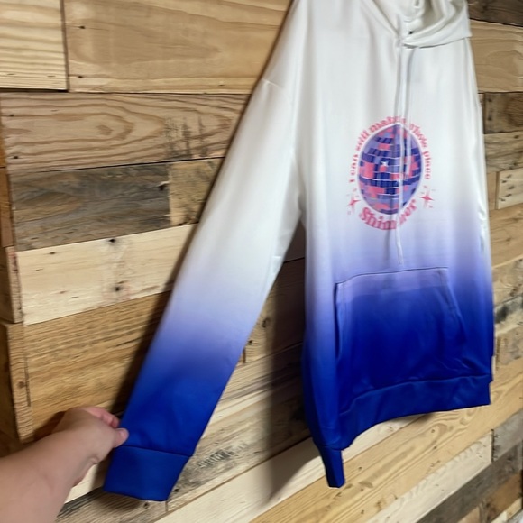 HOGG size Large White and Blue Ombre Lightweight Summer Hoodie with Front Pocket - Picture 5 of 7